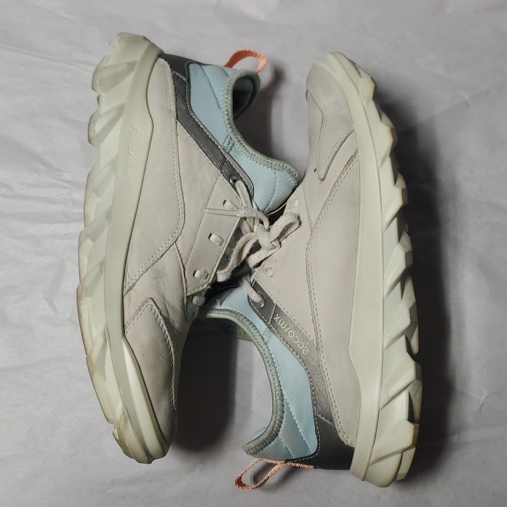 Ecco Womens MX Low Shoes Size 8-8 1/2 White/Eggshell Blue - Picture 2 of 16